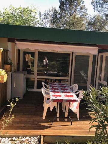Village Vacances Aux Villages Sous Les Pins Леон Экстерьер фото