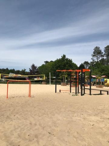 Village Vacances Aux Villages Sous Les Pins Леон Экстерьер фото