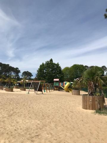 Village Vacances Aux Villages Sous Les Pins Леон Экстерьер фото